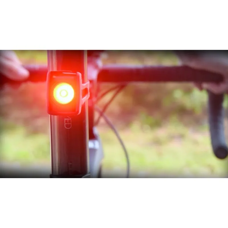 Luz de ciclismo trasera Bontrager Flare RT - Mototropic